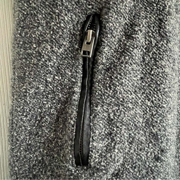 Club Monaco Vest Size L  Asymmetrical Front Zimmer Grey

@5 - Picture 13 of 15